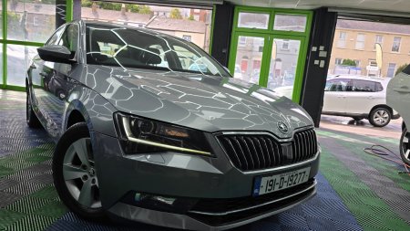 2019 Skoda Superb - photo 8