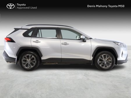 2023 Toyota RAV4 - photo 3