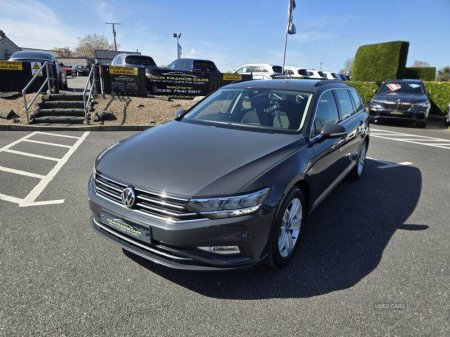 2020 Volkswagen Passat SE Nav