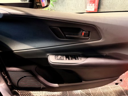 2023 Toyota Prius - photo 7