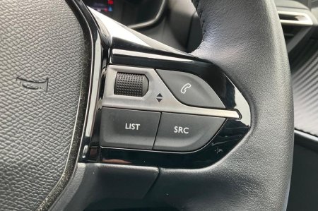 2025 Peugeot 208 - photo 31
