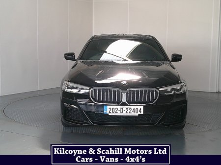 2020 BMW 5-Series - photo 2
