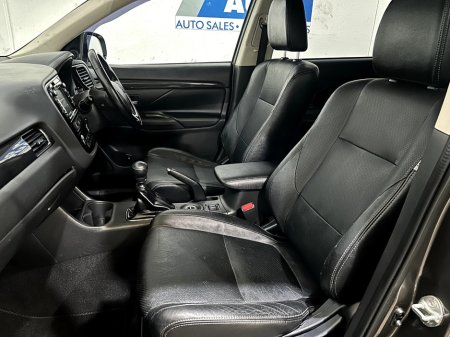 2016 Mitsubishi Outlander - photo 8