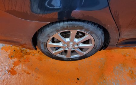 2012 Toyota Avensis - photo 10
