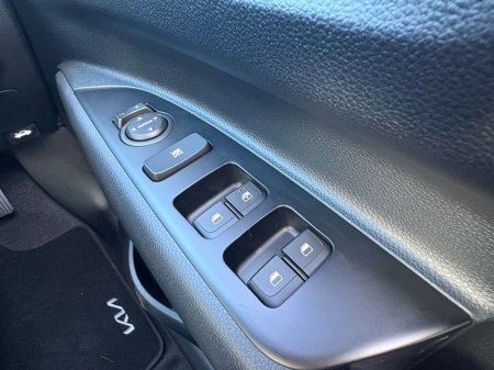 2026 Kia Stonic - photo 13