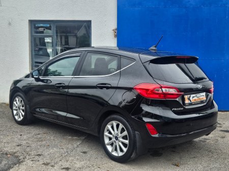 2021 Ford Fiesta - photo 2