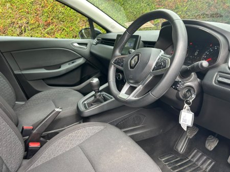 2023 Renault Clio - photo 9