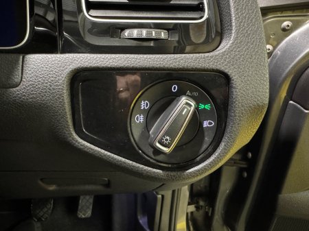 2019 Volkswagen Golf - photo 27