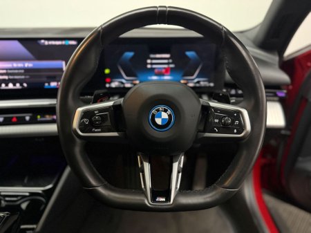 2024 BMW 5-Series - photo 27