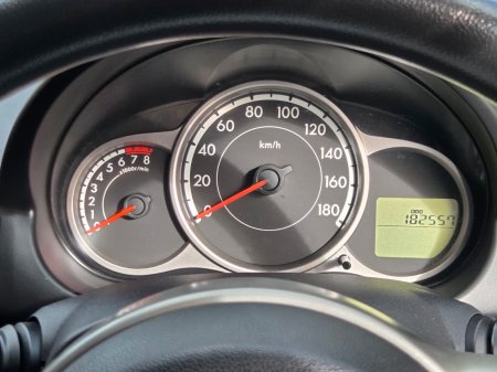 2014 Mazda Demio - photo 20