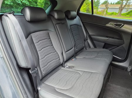 2022 Kia Sportage - photo 25