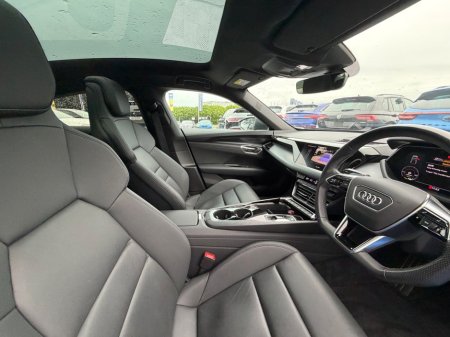 2022 Audi e-tron GT quattro - photo 13