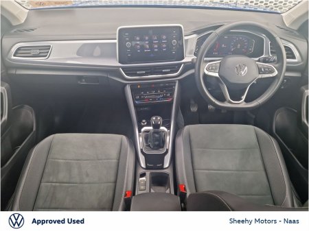 2024 Volkswagen T-Roc - photo 2
