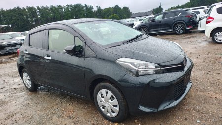 2016 Toyota Vitz
