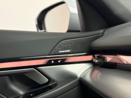 2026 BMW 5-Series - photo 18