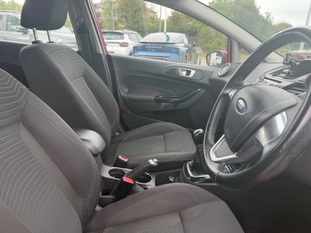 2015 Ford Fiesta - photo 9