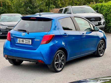 2016 Toyota Yaris - photo 5