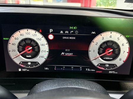 2025 Kia Sportage - photo 12