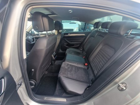 2017 Volkswagen Passat - photo 32