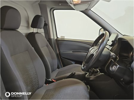 2021 Fiat Doblo - photo 8