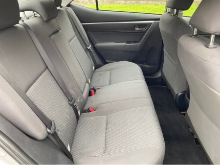 2018 Toyota Corolla - photo 17