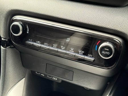 2024 Toyota Yaris - photo 13