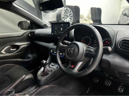 2021 Toyota Yaris - photo 11