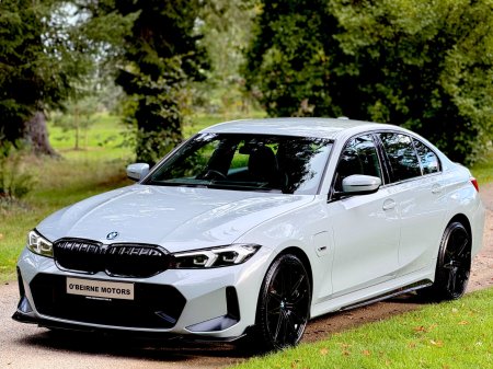 2023 BMW 3-Series - photo 17
