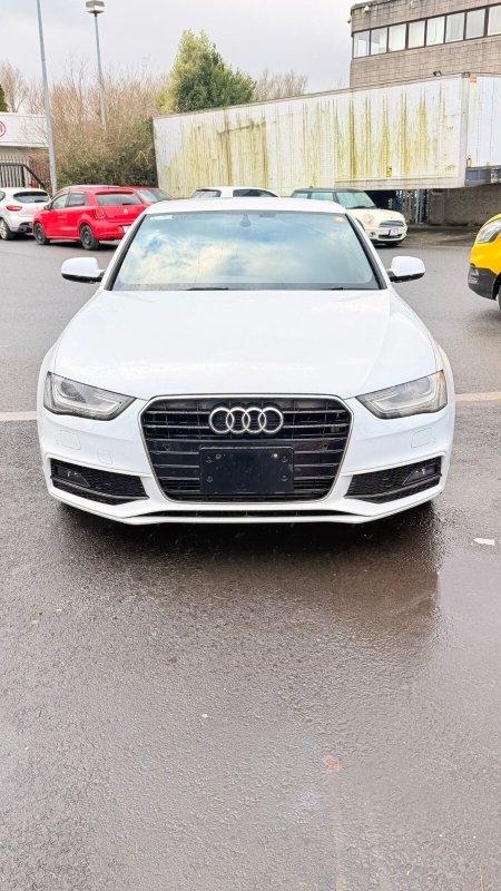2014 Audi A4 2.0 TDI 177BHP S LINE