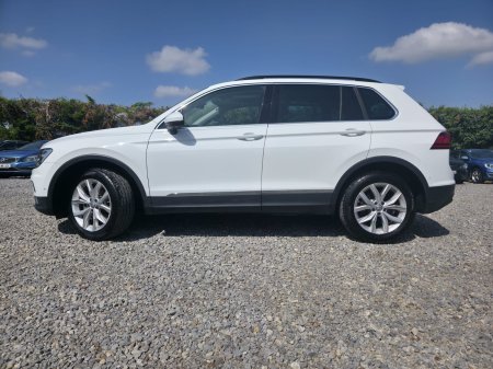 2019 Volkswagen Tiguan - photo 2