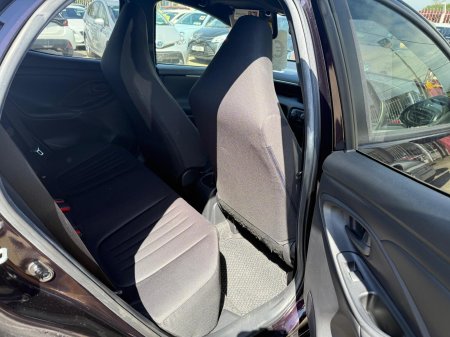 2020 Toyota Yaris - photo 14