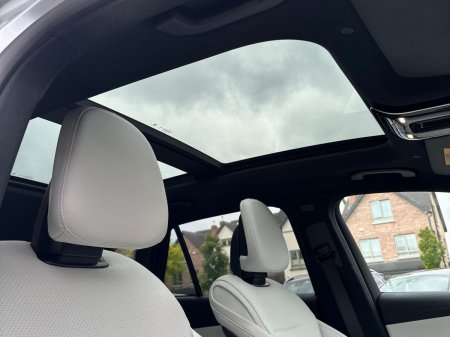 2025 Mercedes-Benz GLC - photo 12