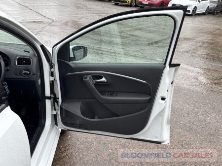 2017 Volkswagen Polo - photo 27