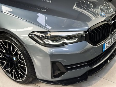 2022 BMW 5-Series - photo 4