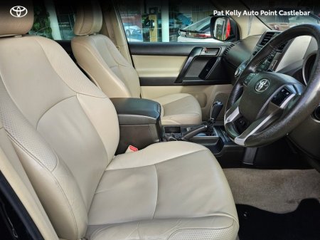 2013 Toyota Land Cruiser - photo 13