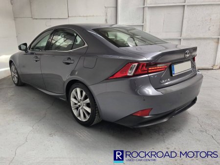 2015 Lexus IS - photo 2