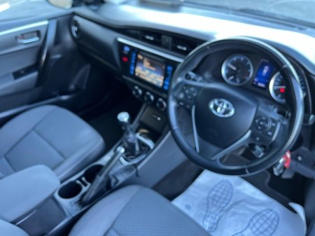 2017 Toyota Corolla - photo 8