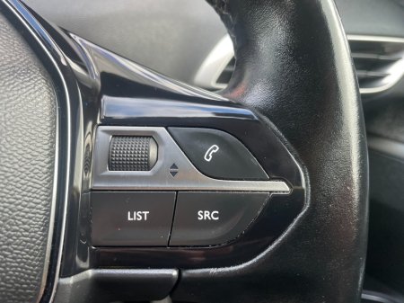 2018 Peugeot 5008 - photo 16
