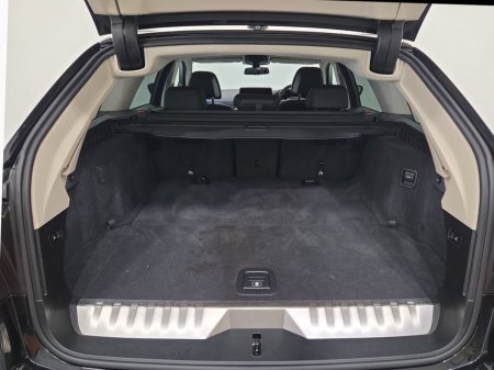 2023 BMW 5-Series - photo 13