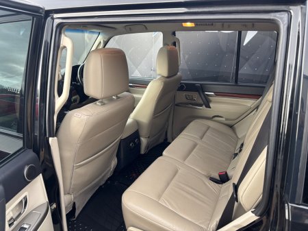 2014 Mitsubishi Pajero - photo 15