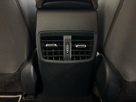 2020 Toyota Corolla - photo 19