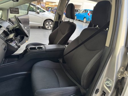 2016 Toyota Prius - photo 18