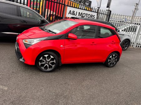 2021 Toyota Aygo - photo 2