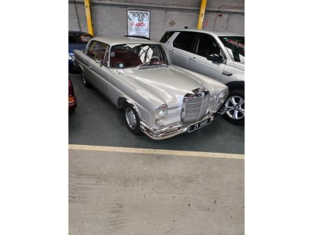 1969 Mercedes-Benz 280 280 SEB COUPE  // SPORTS COUPE  VERY GOOD DRIVER WOULD BENEFIT FROM A RESPRAY BUT NICE CAR