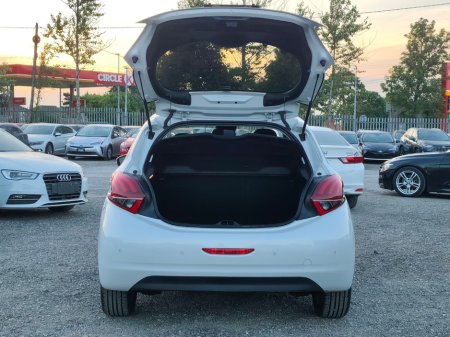 2017 Peugeot 208 - photo 19
