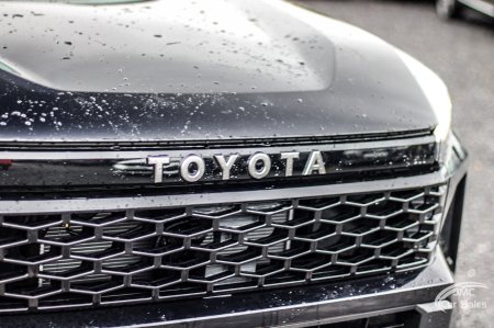 2026 Toyota Hilux - photo 8
