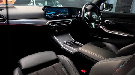 2024 BMW 3-Series - photo 29