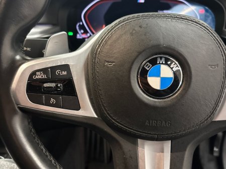 2020 BMW 5-Series - photo 17