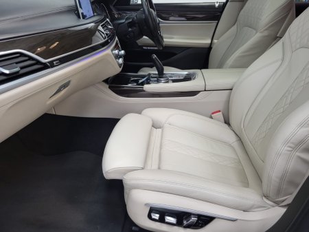 2016 BMW 7-Series - photo 12
