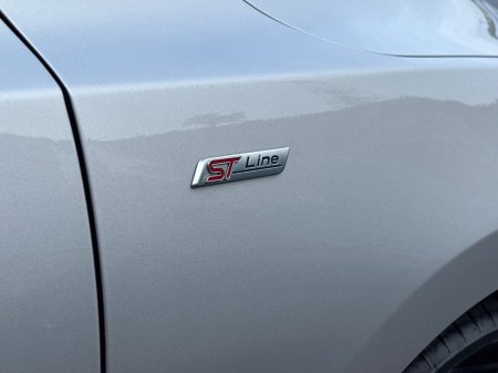 2020 Ford Focus - photo 7